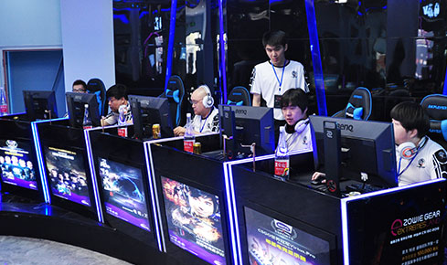 际赛事的高 际赛事的高