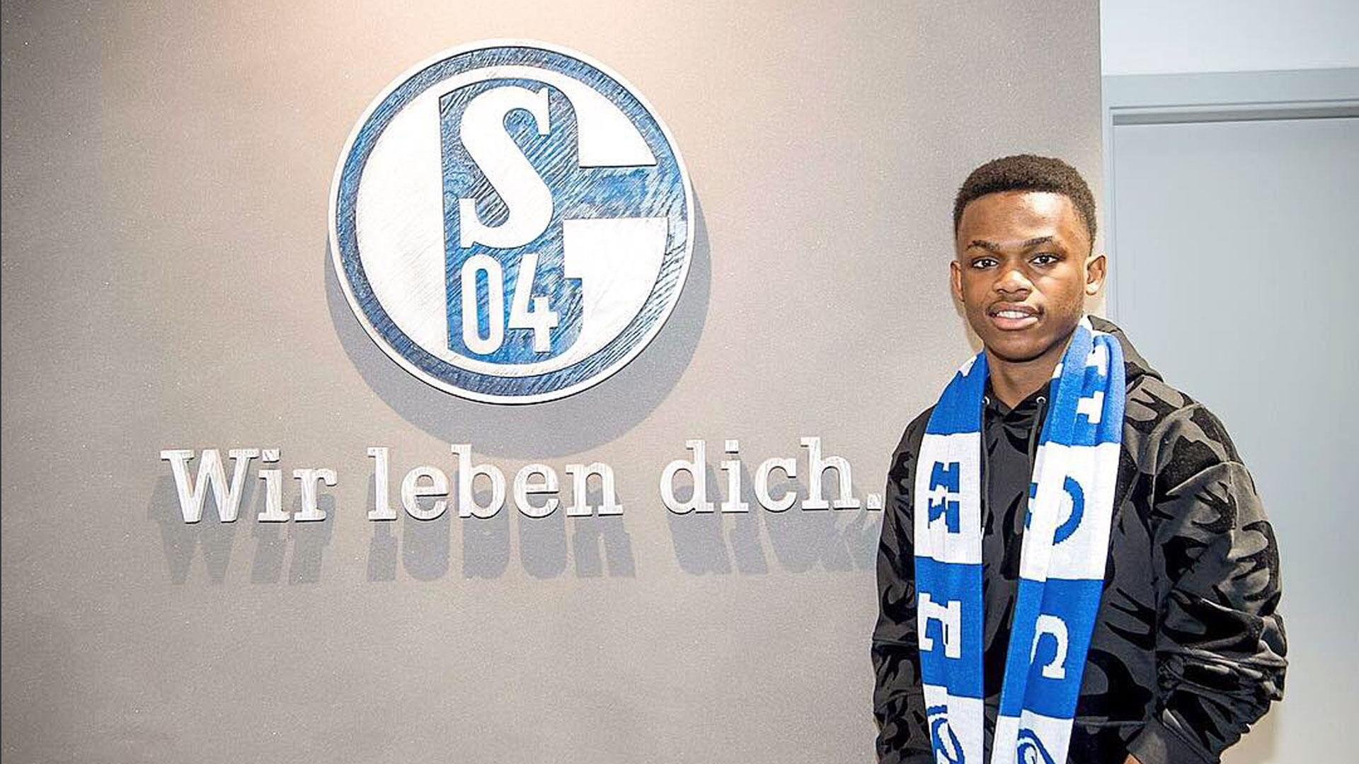 尤其在国际 尤其在国际