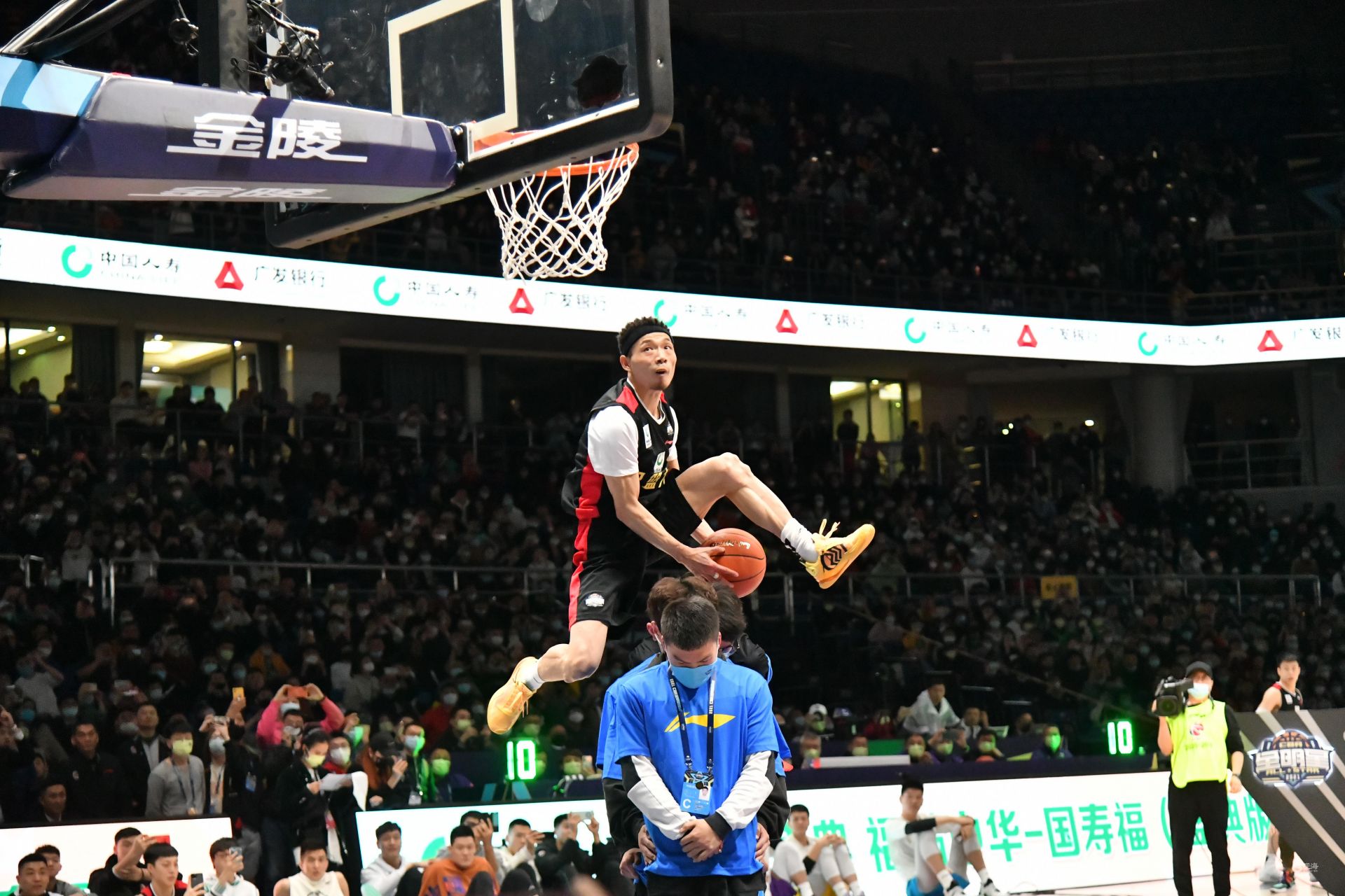 出球能力与 出球能力与