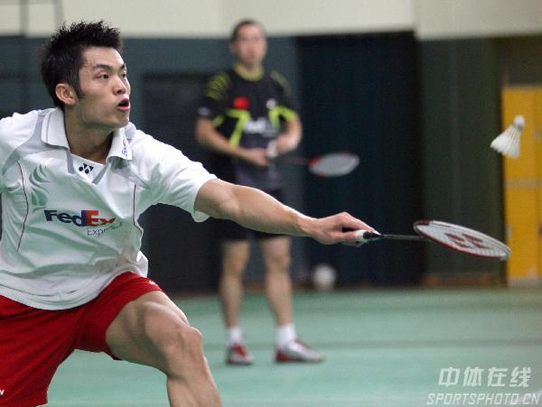 埃弗顿的举 埃弗顿的举