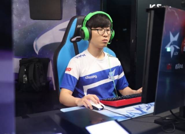 门前嗅觉 门前嗅觉